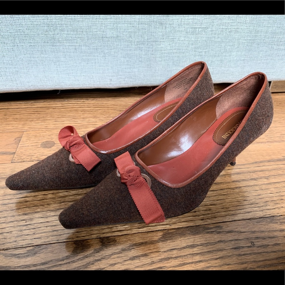 Kitten heels shoes